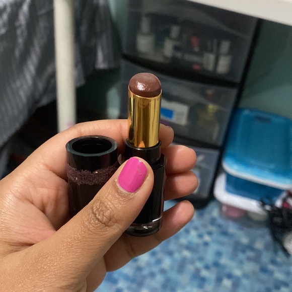 Revlon Shine lipstick Tiktok viral ! - Picture 3 of 3